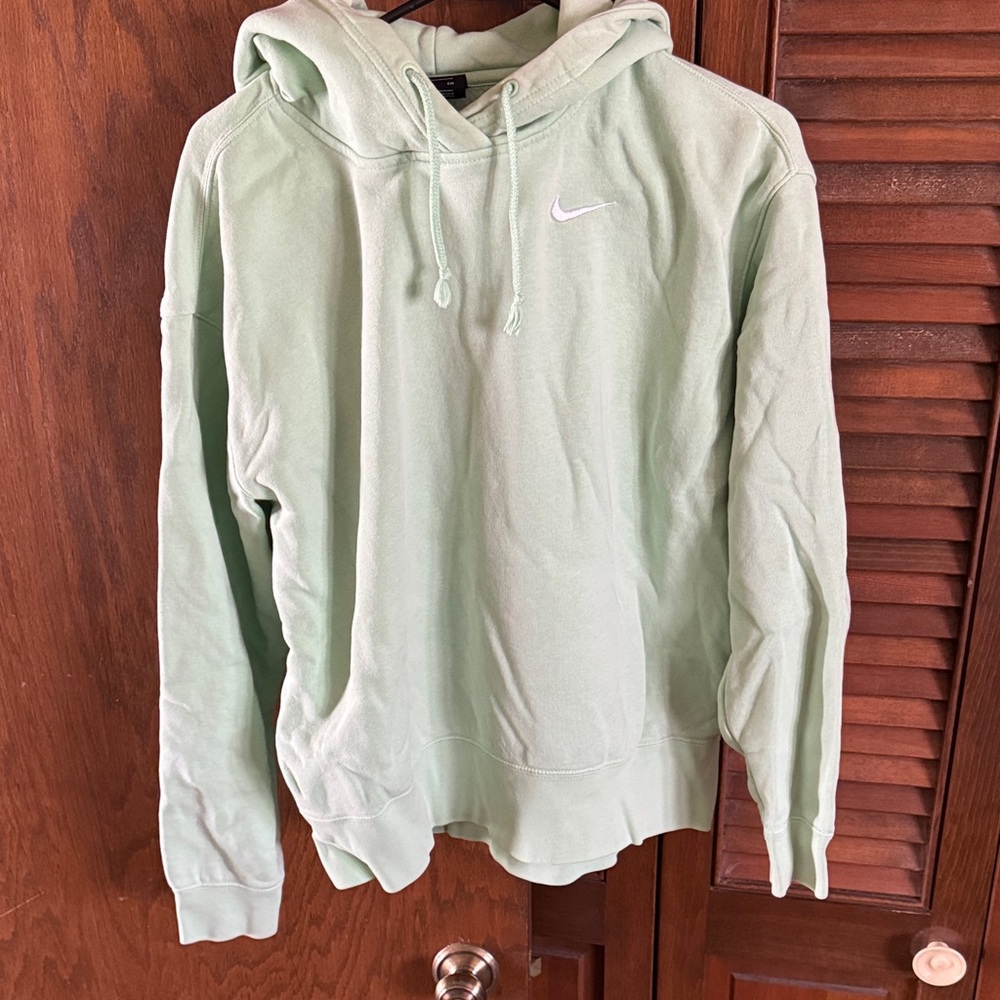 Nike women’s Mint Green Pullover Hoodie